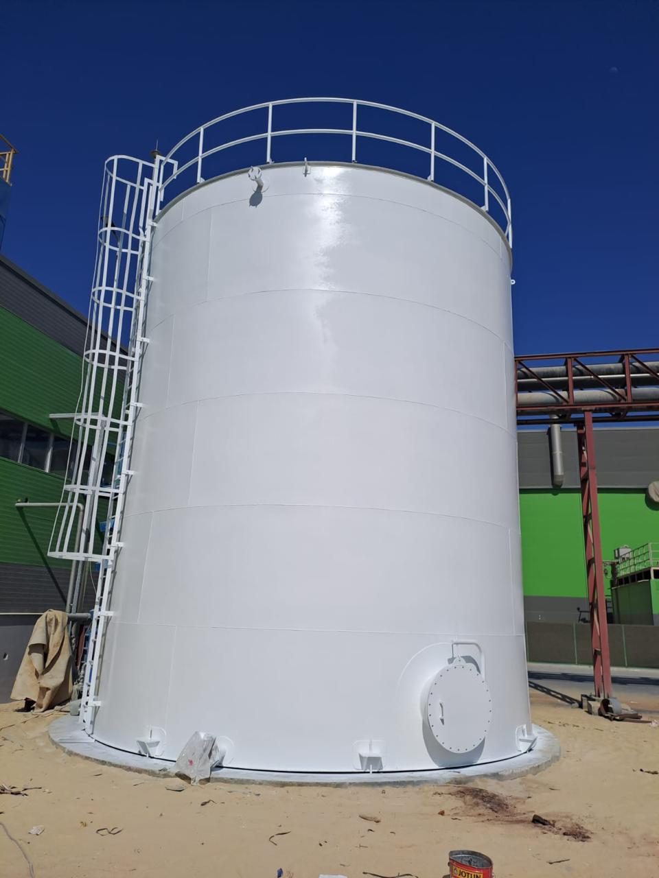 25 m³ Acid Storage Tank with Surge Vessel
